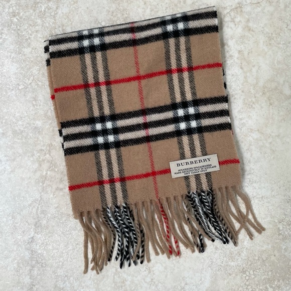 BURBERRY Mini Cashmere Scarf - Picture 4 of 5